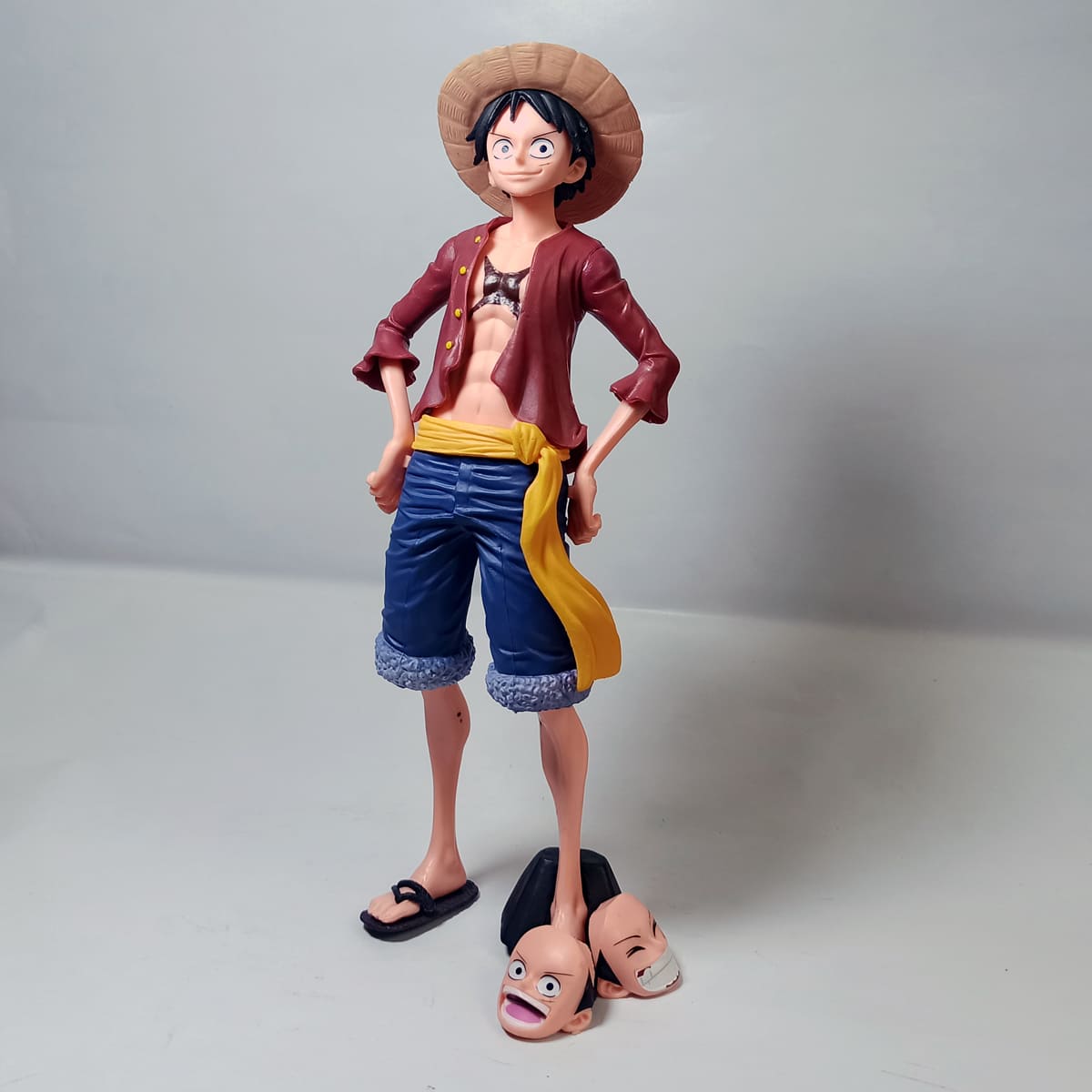 Figurine de Luffy avec trois visages interchangeables